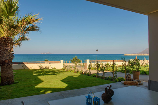 Lidia Beach Suites - walk to local tavernas