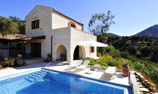 Villa Talea near Baii Crete