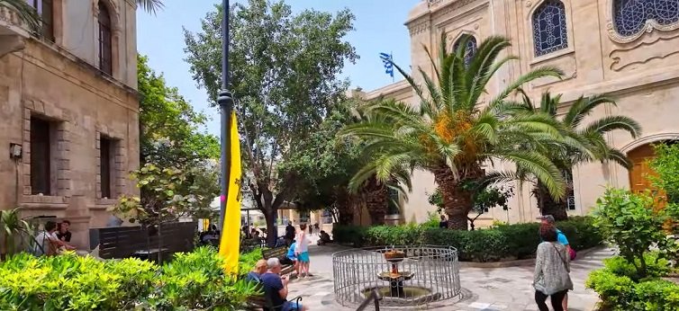 Agios Titos Square - Heraklion