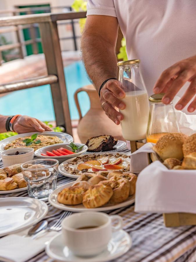 Villa Archanes Breakfast